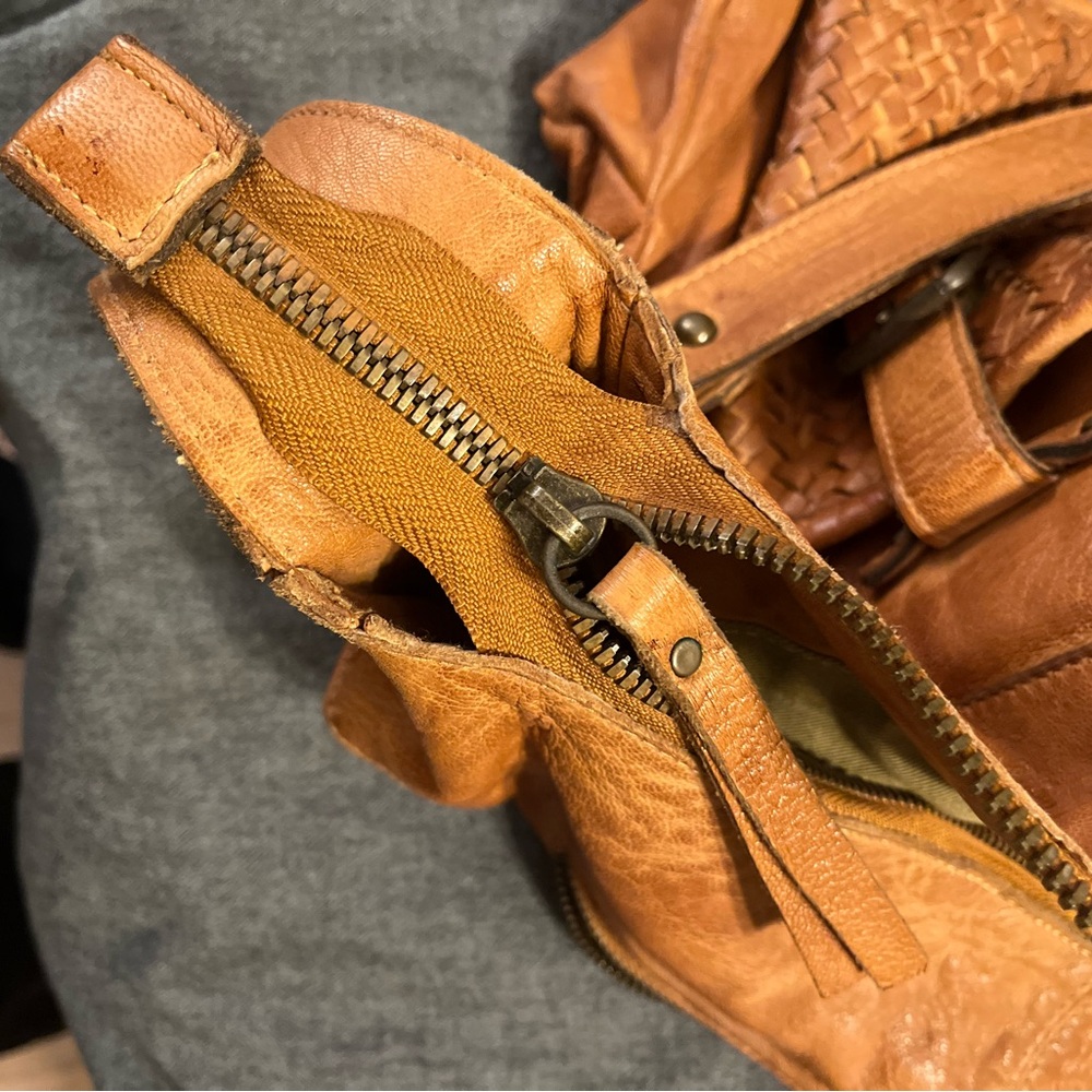 Nano Tan Leather Shoulder Bag with Vintage Appeal - Picture 9 of 10